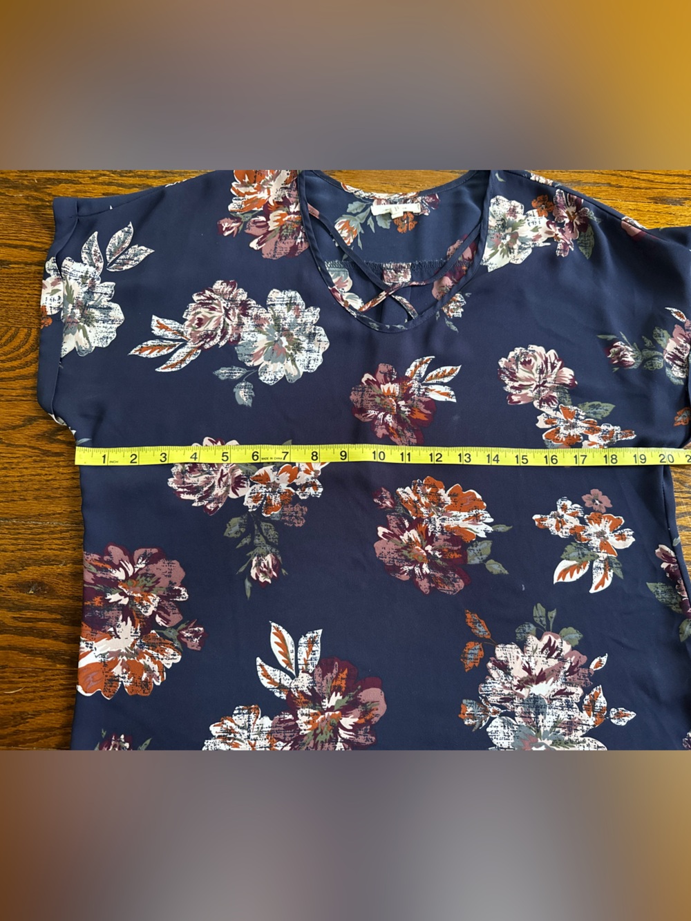 Maurices Navy Floral Short Sleeve Blouse Women's Size S - Picture 5 of 6